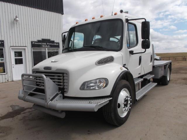 2005 FREIGHTLINER M2 LOW PRO S/A CREW CAB DECK TRUCK